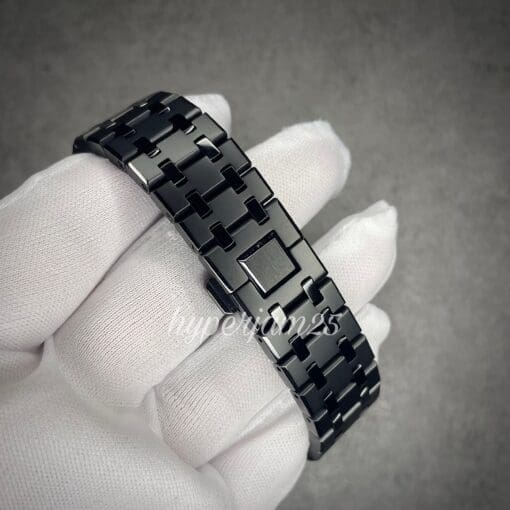 c3ae9ff3-6a13-4891-a56b-06be2d1ca66d