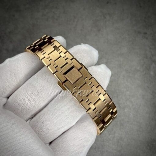 130b9c74-49f7-456c-a669-259e71bcfb3f