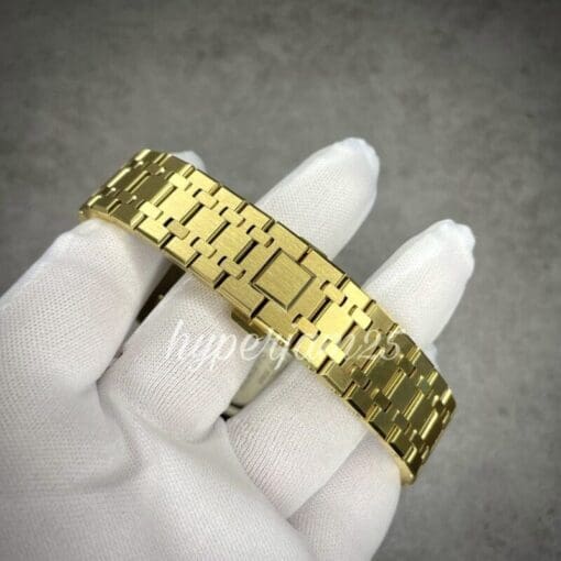 bc1d4002-f7f7-460d-891a-969771381c4f