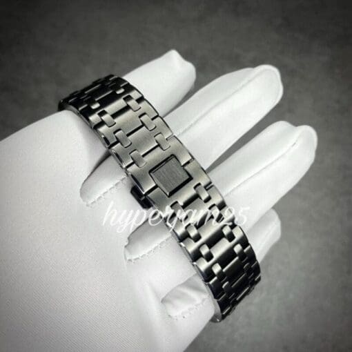 f498cca9-b5cf-4ccf-8e55-71a3ae4a0220